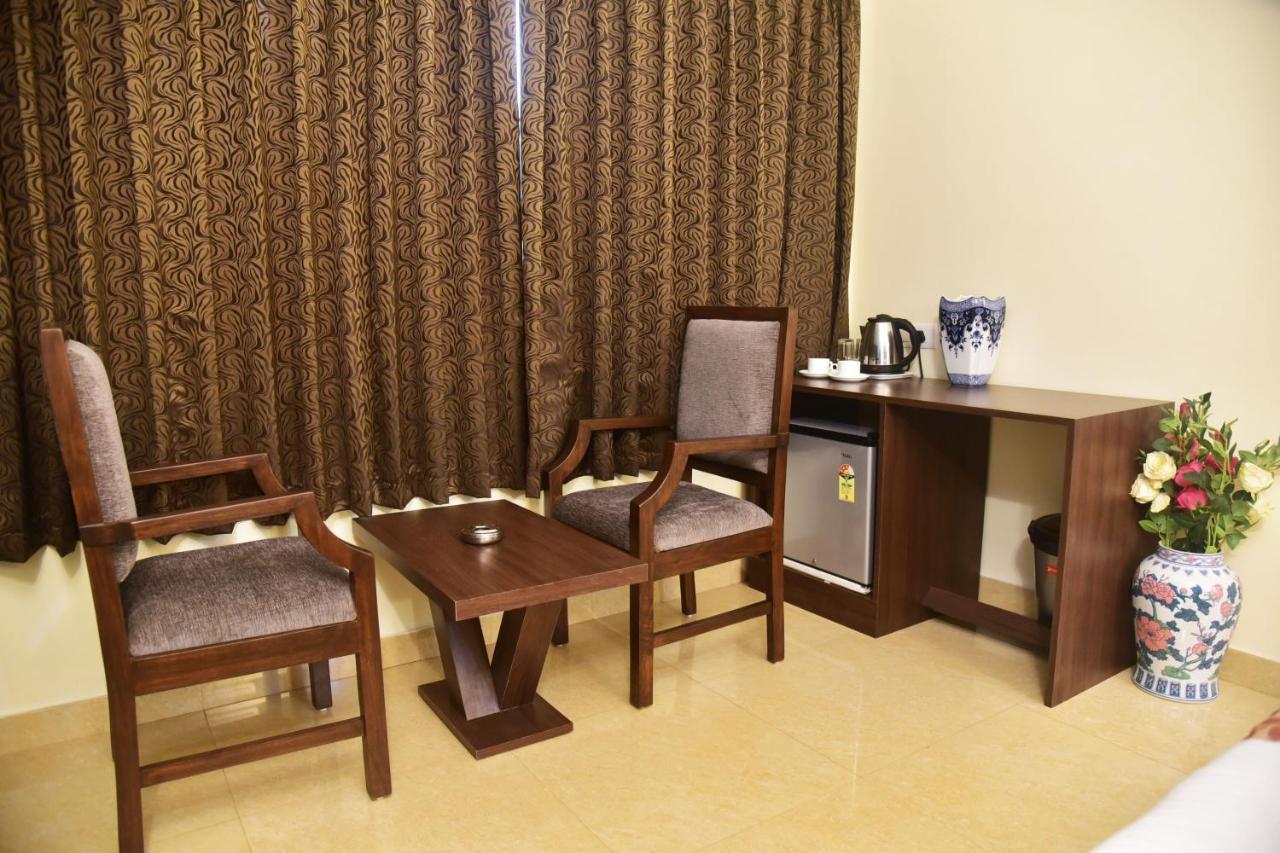 Candolim Grande Resort Экстерьер фото
