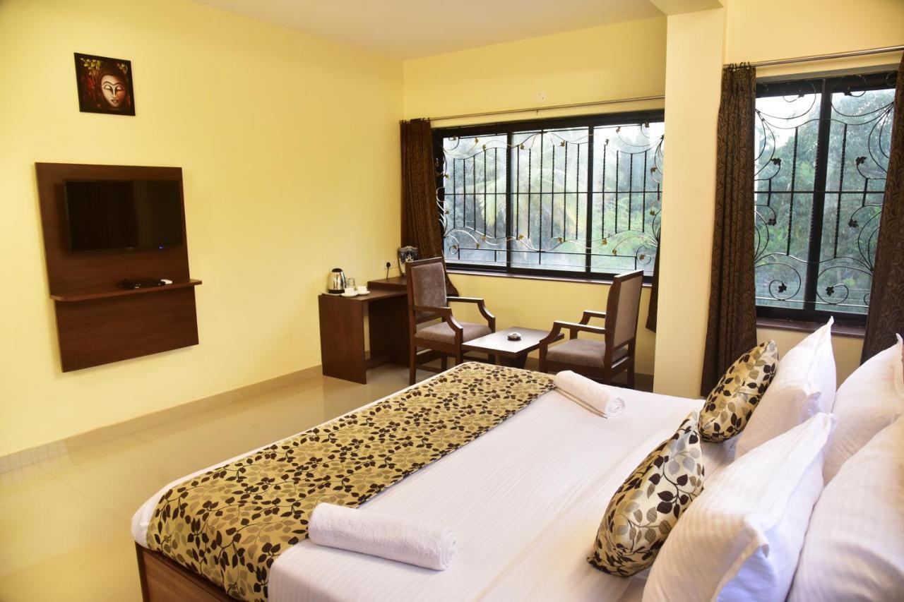 Candolim Grande Resort Экстерьер фото