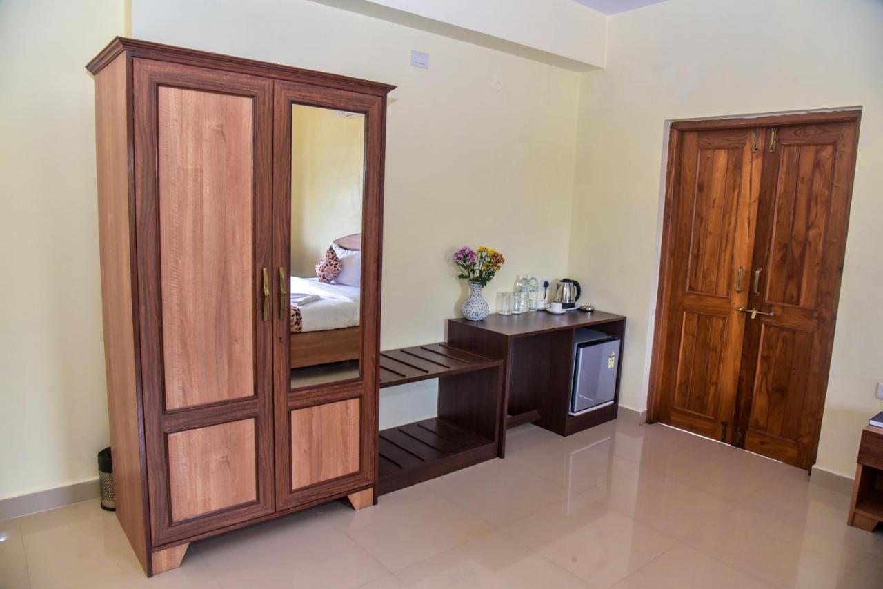 Candolim Grande Resort Экстерьер фото